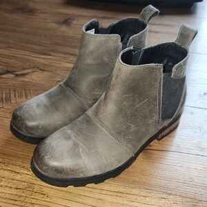 Sorel Grey Leather Ankle Boots